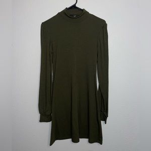 Long sleeve Turtleneck Midi Dress